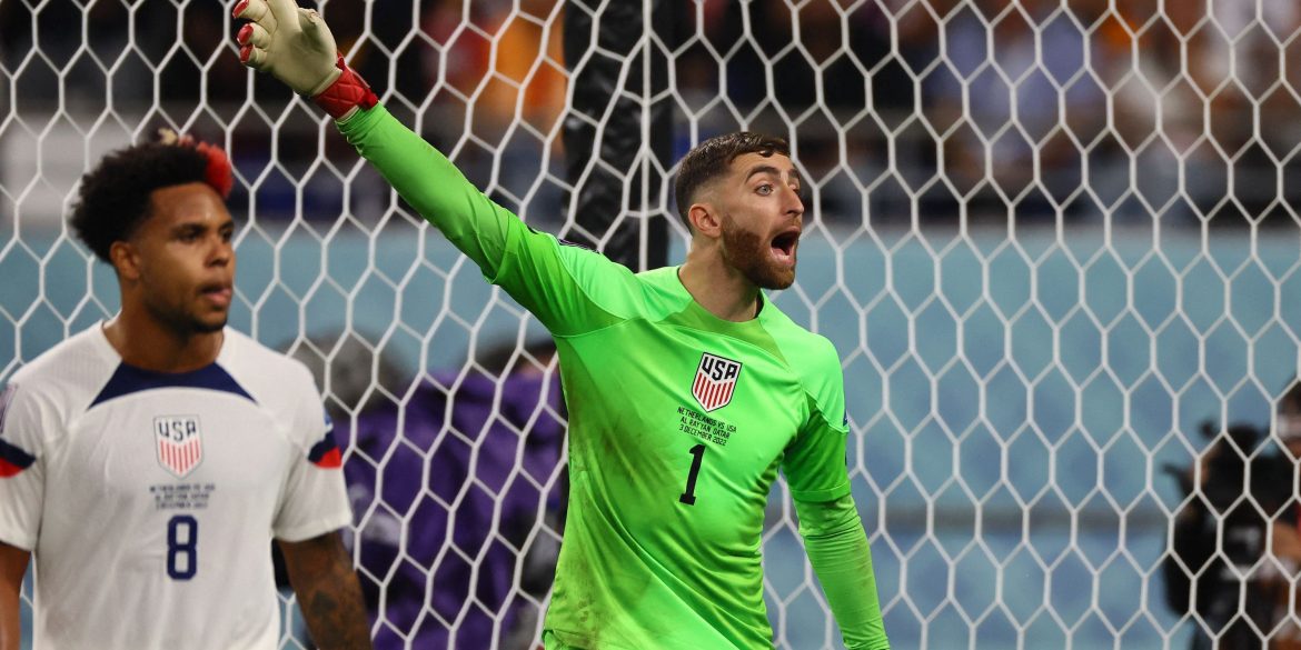 Nottingham Forest "Closing In" On "Superb" £35k-p/w Ace