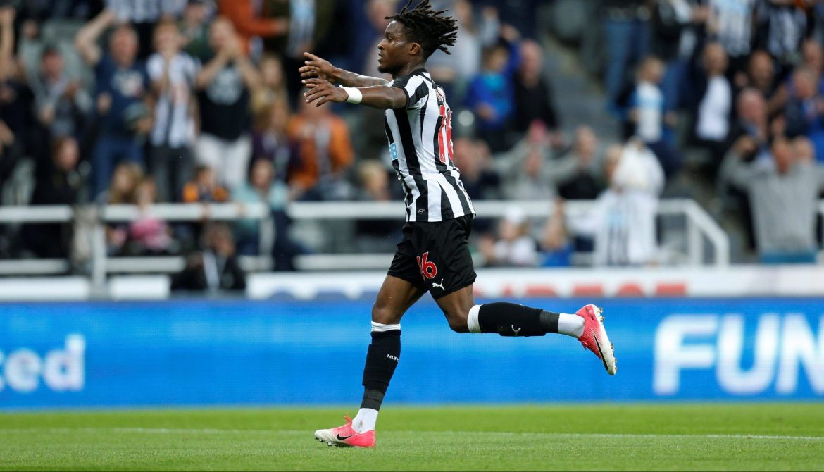 Newcastle: Rolando Aarons flopped